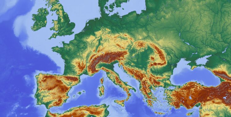 Värmebölja över Europa tvingar skidanläggningar att stänga.
