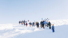 Vårens spännande juniortävlingar för skid- och snowboardentusiaster