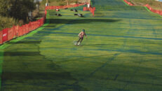 Sommarskidåkning på konstgräs öppnar i Sälen