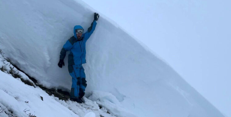 Vinterns första lavin i Åre är rapporterad.