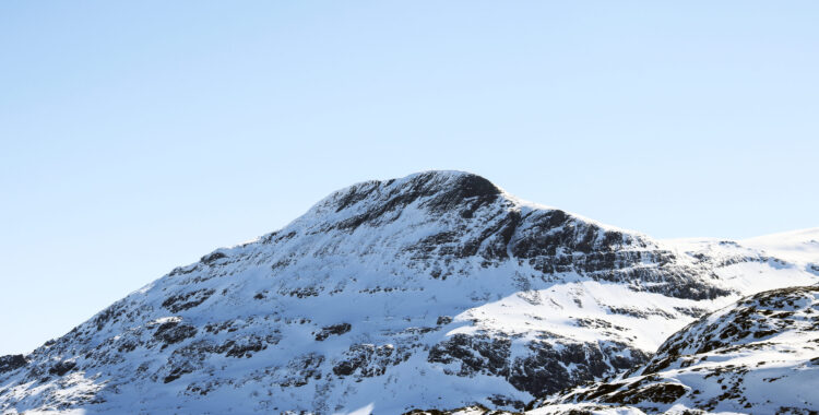 Riksgränsen och Björkliden till salu. 