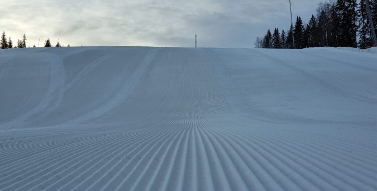 Svärdsjöliften öppnar igen.