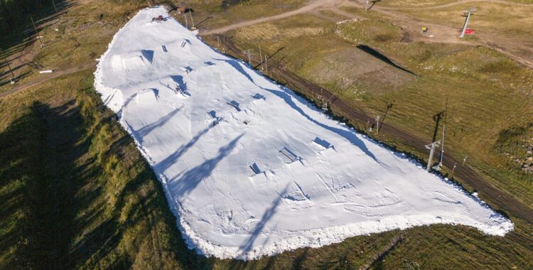 Kläppen öppnar först i Sverige.