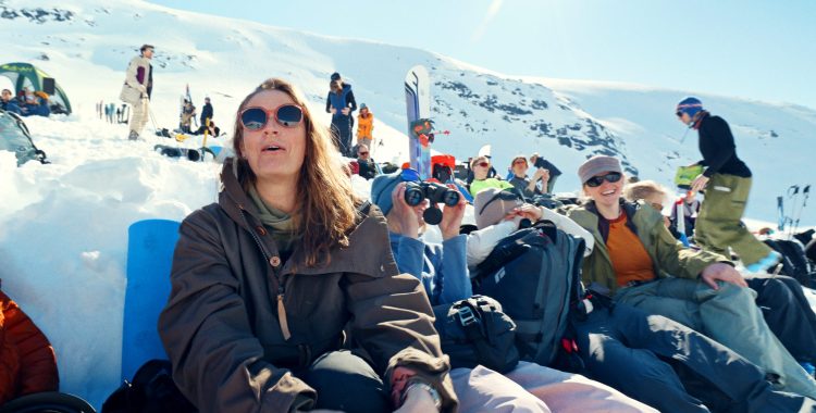 Stämningen på topp i Kobåset.