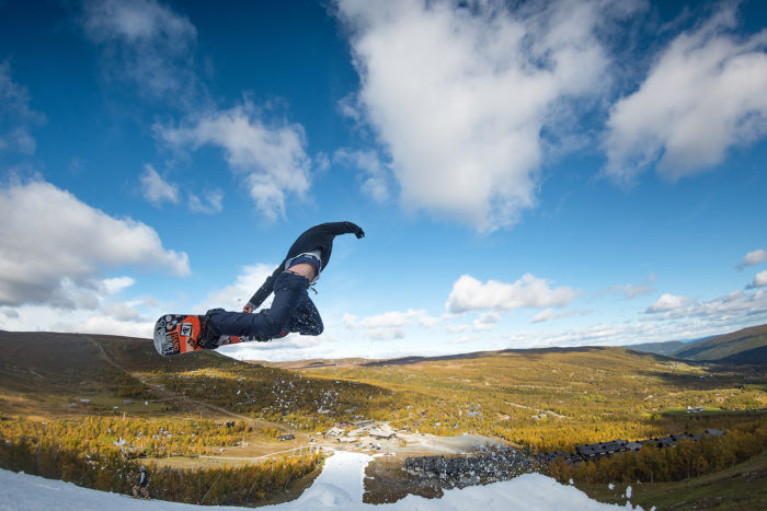 400 meter lång och 30 meter bred.