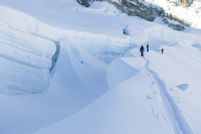 Glaciärsprickorna i Saas-Fee kommer även i modell XXL denna vinter