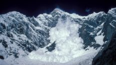 De 13 värsta lavinerna fångade på film