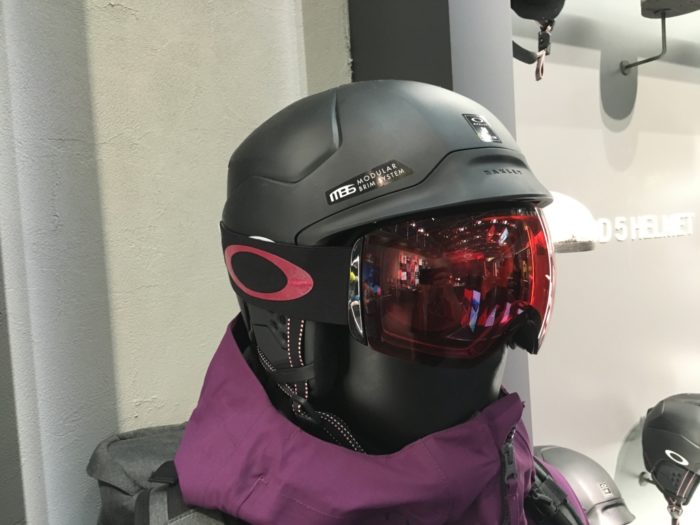 Oakley 16/17