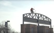 Tjuvtitt: Niklas Eriksson i Vice Versa