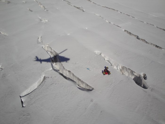 Vid olyckor på avlägsen plats innefattar räddningsaktionen ofta helikopter
