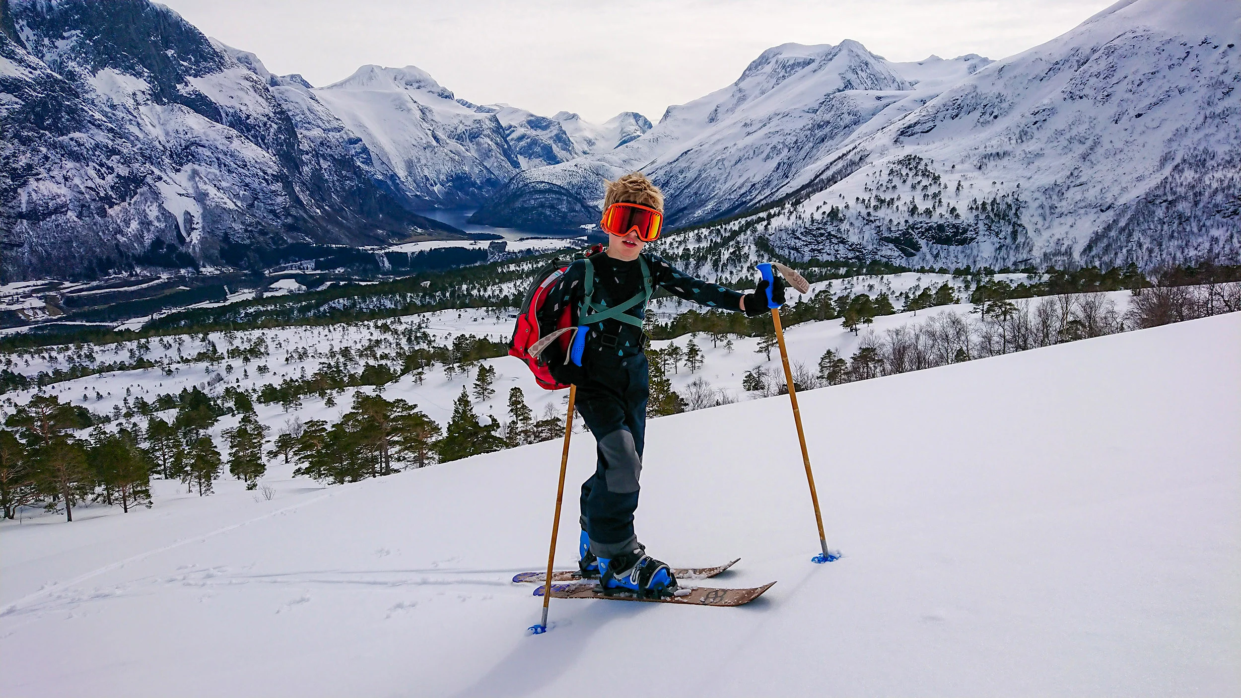 2022-04-13 Aron Vistdalsheia Eresfjord.webp