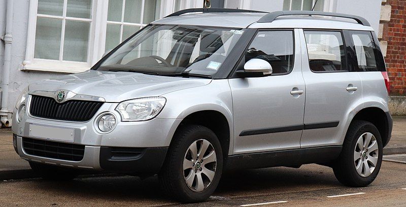 800px-2011_Skoda_Yeti_S_TSi_1.2_Front.jpg