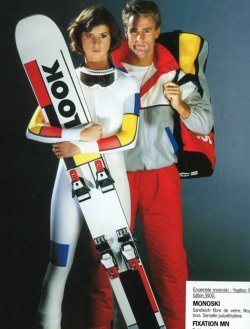 DHtKyujXoAAVPEj 2.jpeg