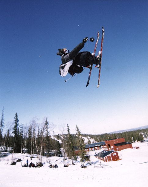 2410_hang.jpg