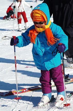 ski-in-yabuli-m.jpg