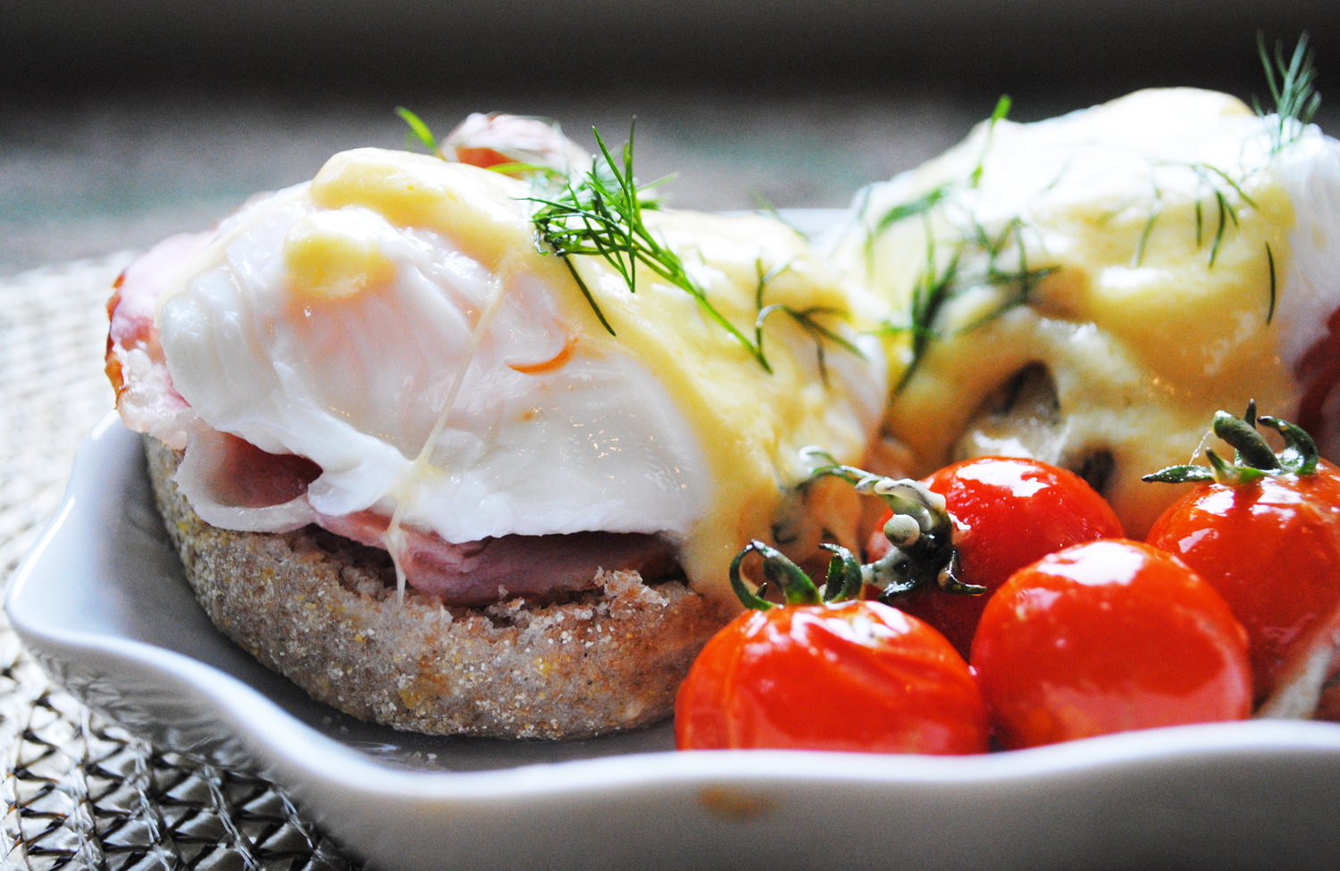 eggs-benedict-3.jpg