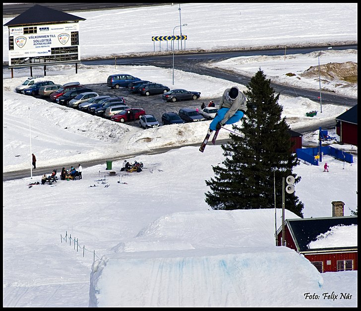 Foto: Felix Näs. Åkare: Emil Holmsten.