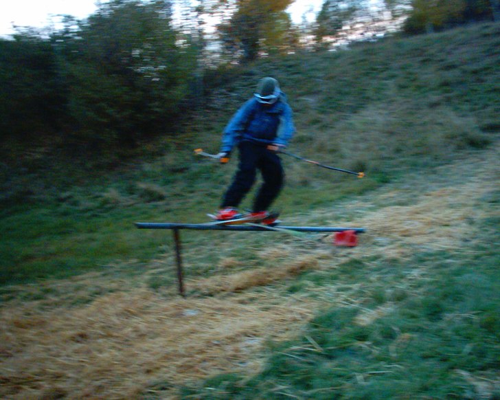 Raila hjemme i dag. Dårlig kvalitet pga. litt def. Foto: Sigurd. Åkare: Anders Backe.