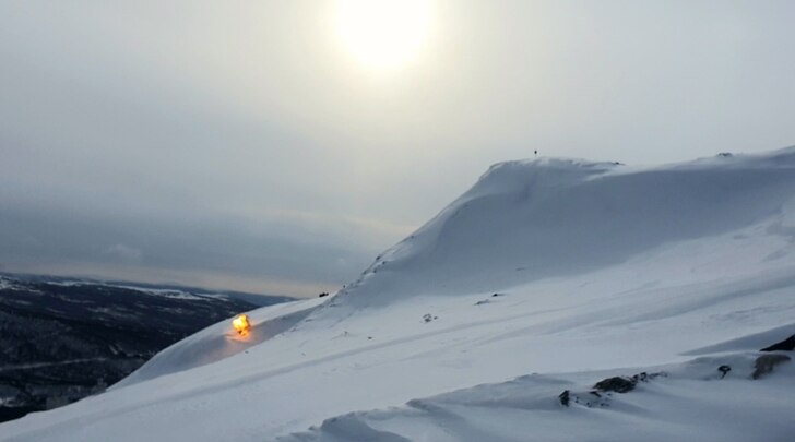 Jobb vi gör för att ni ska kunna åka säkert.. Foto: Fischerpelle.