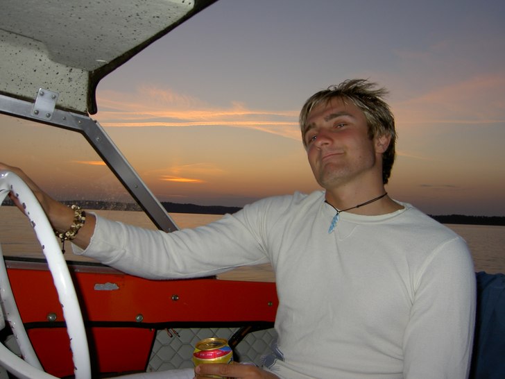 Påväg till utö för att dric.. äta lite mat!. Foto: David Granström.