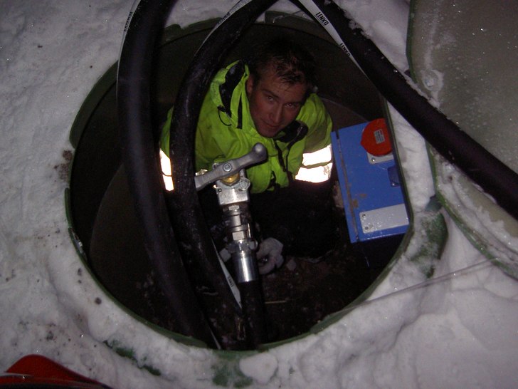 hemtrevlig brunn i Granen... . Foto: Erik. Åkare: Johan Tuovinen.