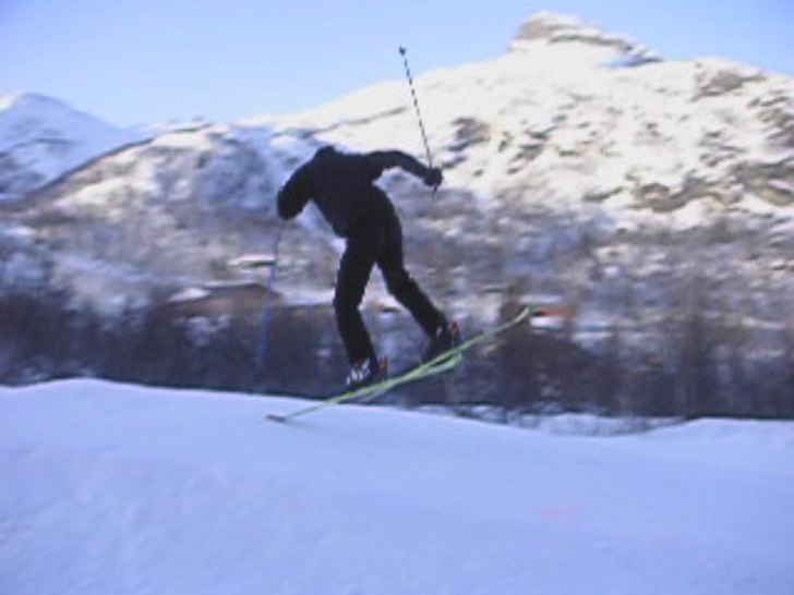 landningen på en 180 jag kommer som ni förstår . Foto: Jacob Bjurström. Åkare: Cristoffer Jönsson.
