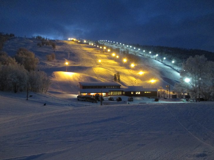 KVELDSKJØRING 11. JAN
KVELDSKJØRING ONSDAG 11. J.