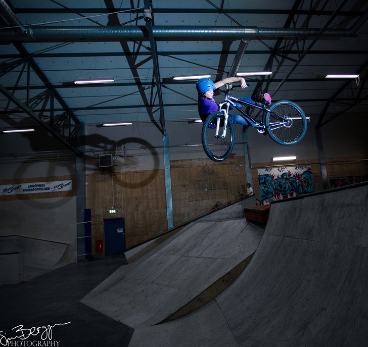 unlookback. Foto: Simon Berggren. Åkare: Anton Thelander.