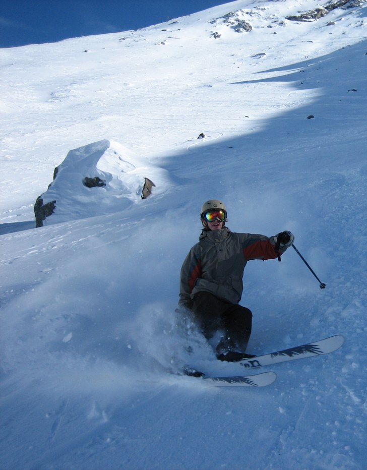 Vid signal-liften hittade vi offpist 3 dagar efter. Foto: Johan "kotten" Ekman. Åkare: William Flodström.
