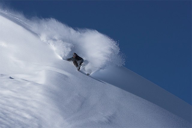 Torr snö, mjukt ljus och en bra åkare är ganska. Foto: Martin Pålsson. Åkare: Johan Persson.