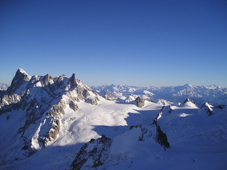 Vy över alperna från Aiguille du Midi.