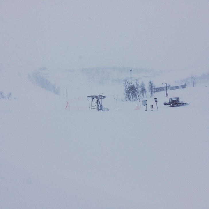 5. april
Nå snør det tett på #tyinfilefjell . 2.