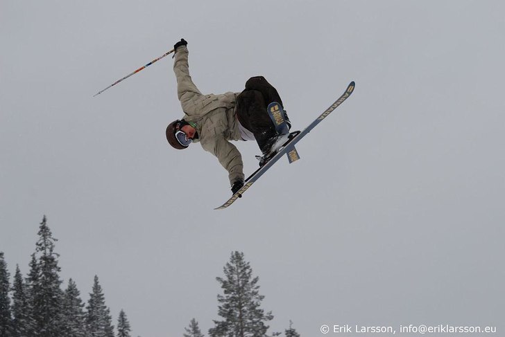 -Maximilliam Smith dropar in år kör en OOOOOO.... Foto: Erik Larsson. Åkare: Maximilliam Smith.