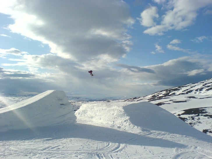 Fotar för Rossignol så därför har jag dom där. Foto: Laffa Mattsson. Åkare: Toffe Mattsson.