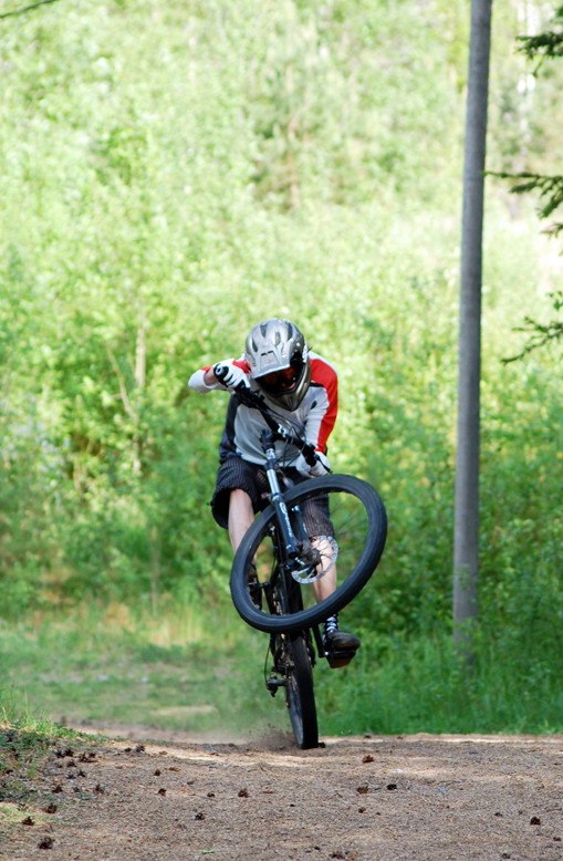 Foto: Nico Ström. Åkare: Björn Yrjans.