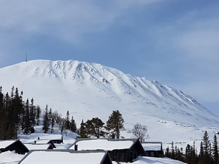 Östra sidan av Gaustatoppen.
