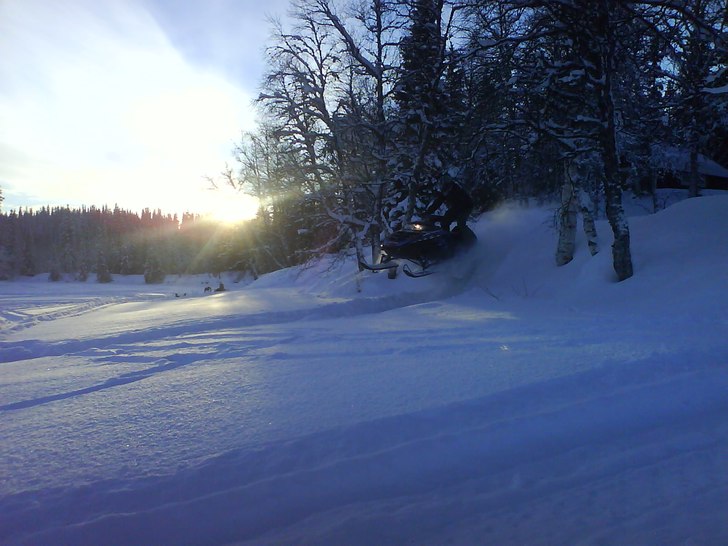 Låt honom leka av sig bara så ordnar det sig.... Foto: Adrian Frölund (Jag). Åkare: Brorsson.