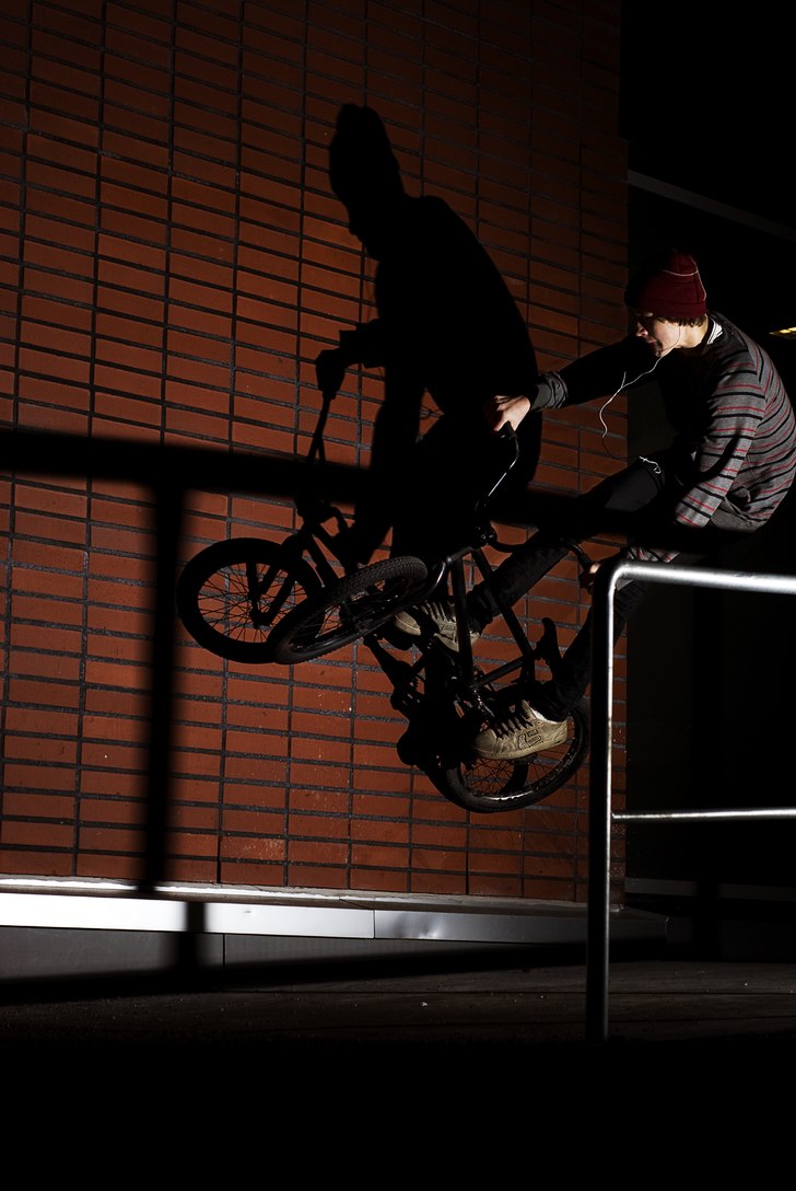 en wallride alvin såg, strax efter satt den. Foto: hugo ljungquist. Åkare: alvin marelius.