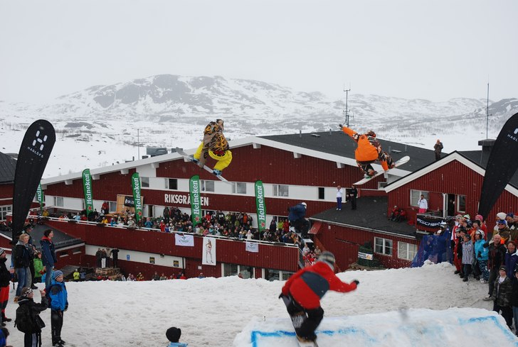 Dagens bild!..galen session i Gränsen. Foto: Carl Meuller. Åkare: Crazy Twins..:D.