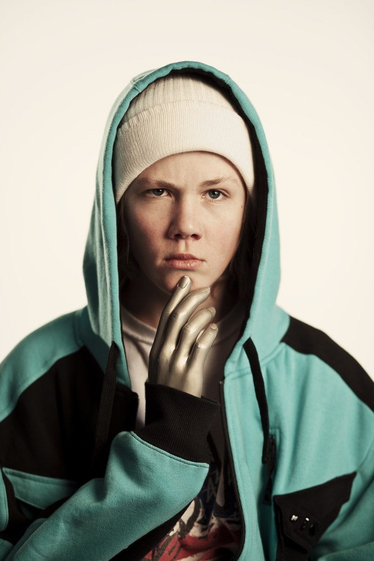 var i studion och hittade sckyltdocks händer och . Foto: magnus peterson. Åkare: gustaf peterson.