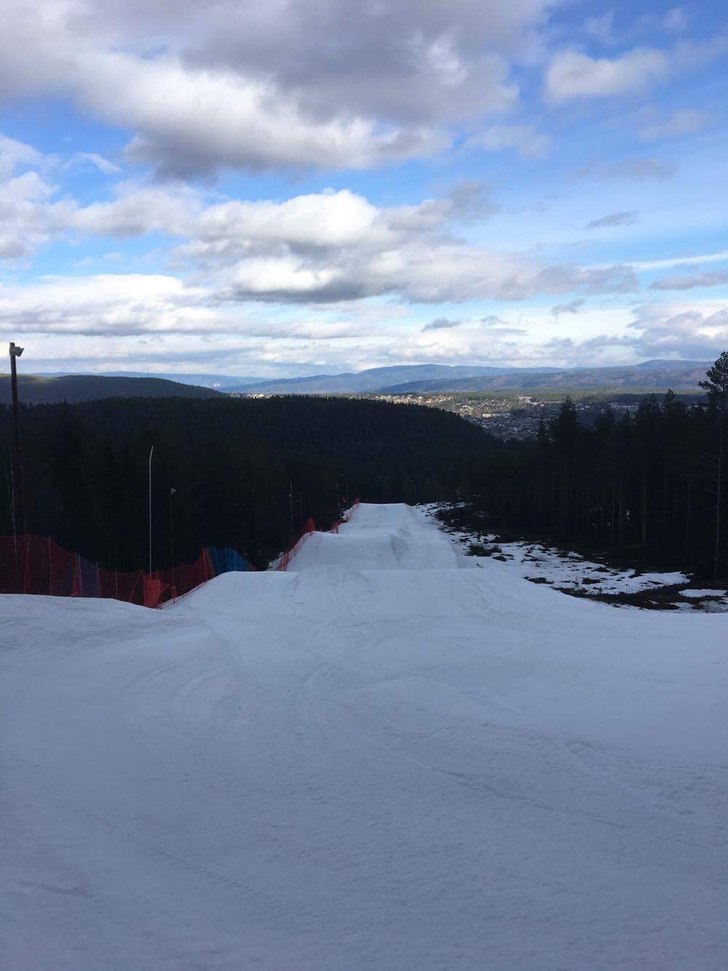 Påske og sol i Kongsberg Skisenter
Våren er i an.