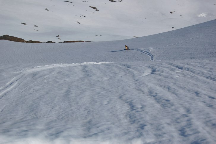 Junisnö när den är som bäst!. Foto: Oskar Åslund. Åkare: Simon Börjars.