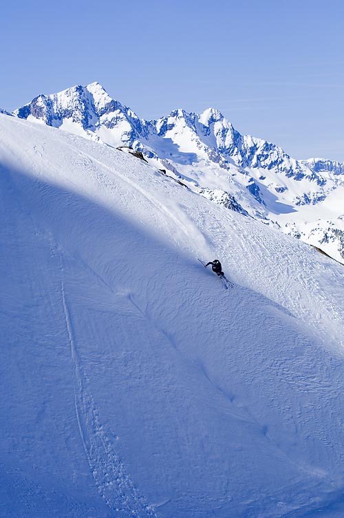 Felsental bjuder på bra åkning!. Foto: Jesper Molin. Åkare: Magnus Kron.