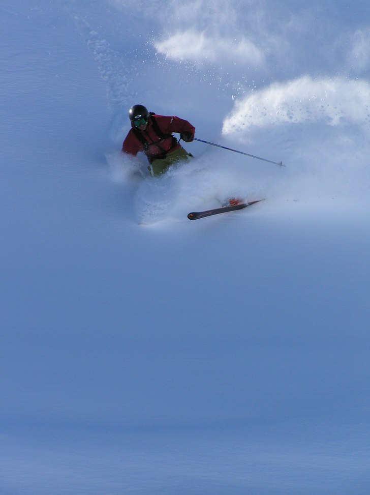 Sjukt flyt med snön hade vi.. Nytt puder varje da. Foto: Pär Alenbrand. Åkare: Fredrik Carlén.