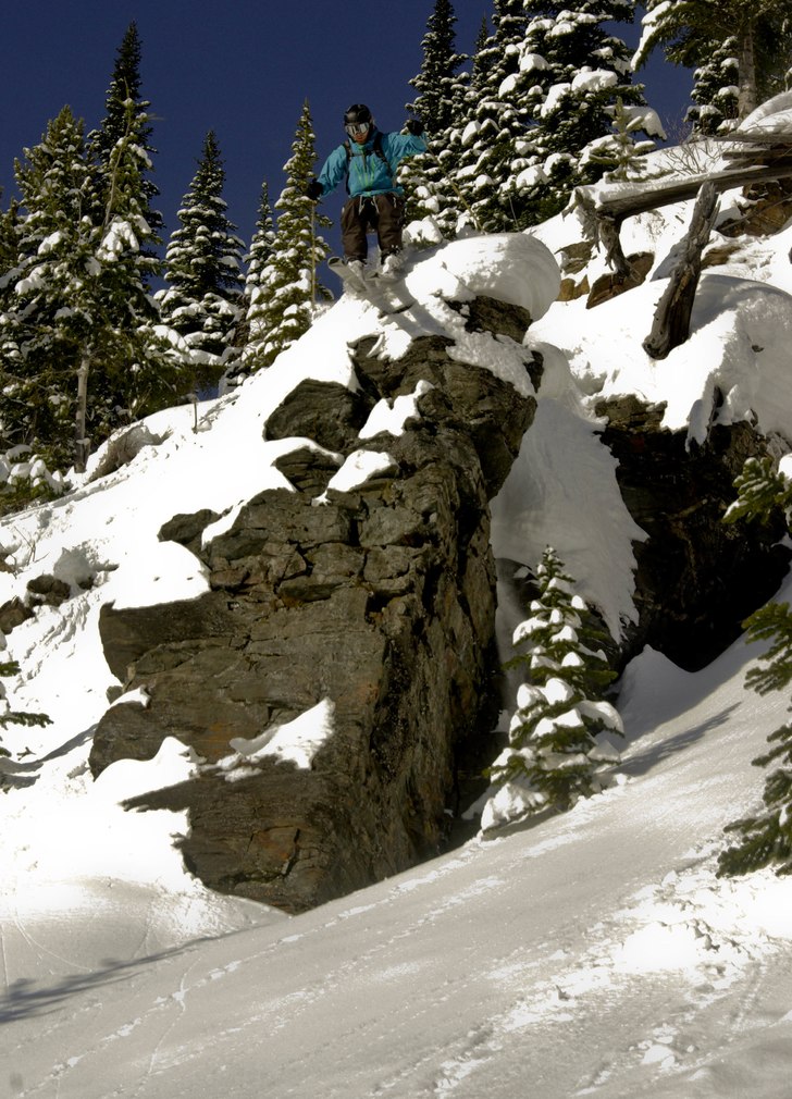 Efter några om och men tog Olle steget ut över k. Foto: Rikard Wennberg. Åkare: Olle Kvick.