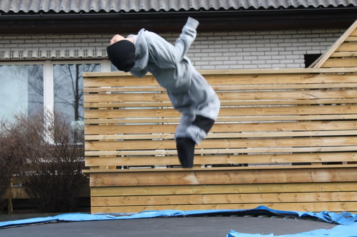 backflip. Foto: melwin (bror). Åkare: Edde (jag).