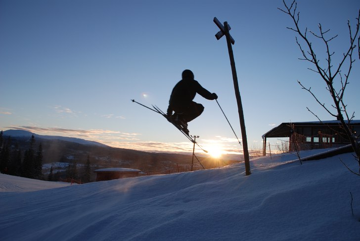 Ingen 1080 cp kangaroo flip i omlopsbana trick... . Foto: Robin Ambell. Åkare: Fredrik Öhlund.