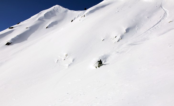 Foto: Jesper Eriksson. Åkare: Simon Höllerbauer.
