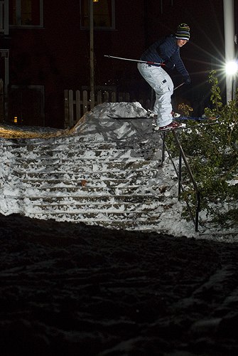 Session med Erik och Megner, Erik kör väldigt cl. Foto: Niklas Sundin. Åkare: Erik Signarsson.