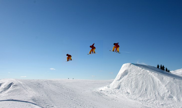 Svarta linjen Bräcke. Foto: Anna Lovéus. Åkare: Okänd.